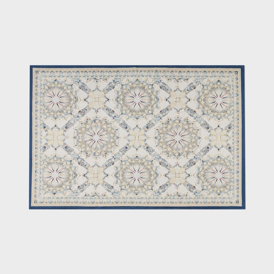 Blue border square rug